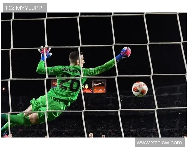 世体：特尔施特根将随队客战黄潜，但估计得不到首发时机